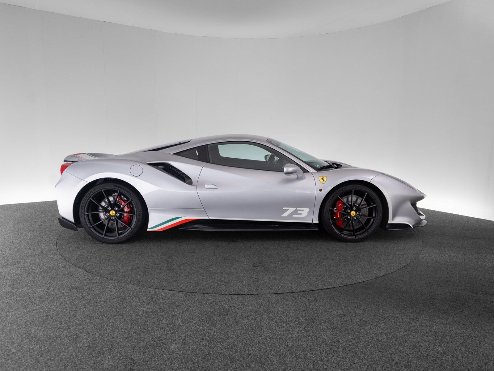 Ferrari 488 Pista Piloti - TAILOR MADE imagem 3