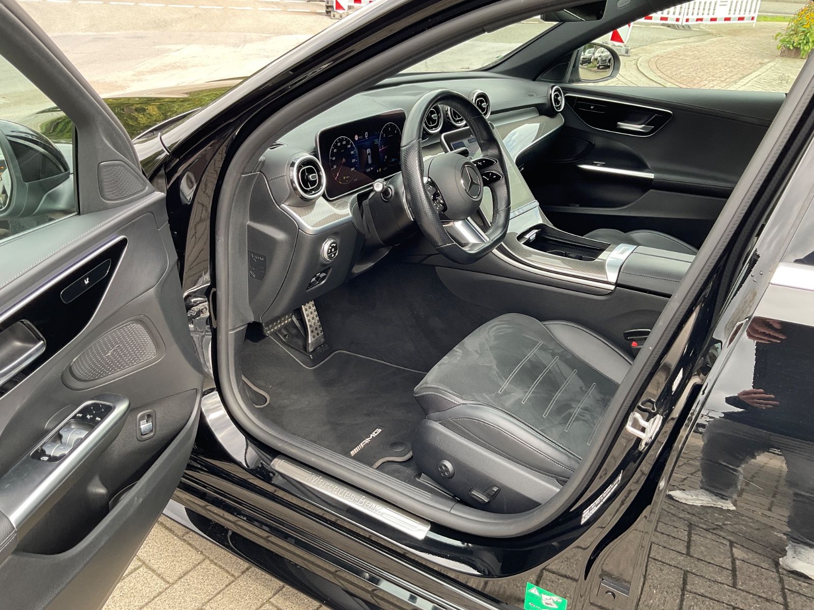 Fahrzeugabbildung Mercedes-Benz C 220 d T Autom.AHK,Kamera,AMG,Carplay