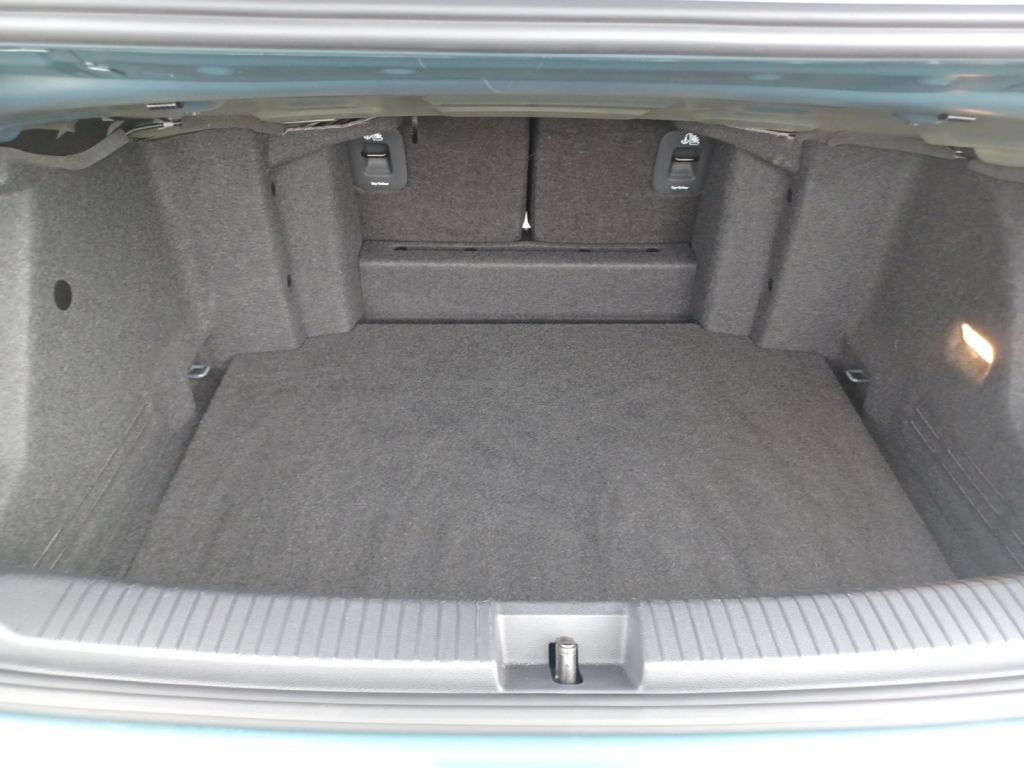 Fahrzeugabbildung Volkswagen T-Roc Cabriolet 1.5 TSI DSG R-Line Navi, DCC, Ka