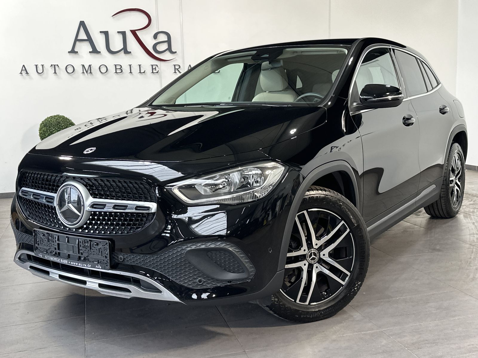 Fahrzeugabbildung Mercedes-Benz GLA 220d Progressive 4Matic NAV+KAMERA+VCOCK+SHZ