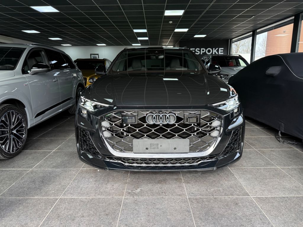 Audi RSQ8
