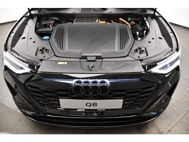 Audi Q8 Sportback 55 e-tron quattro S line foto 14
