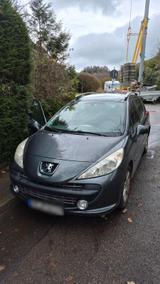 Peugeot PEUGEOT 207 SW 1.6 16V Benzin 120 PS / 88 kW - Peugeot 207 in Freiburg