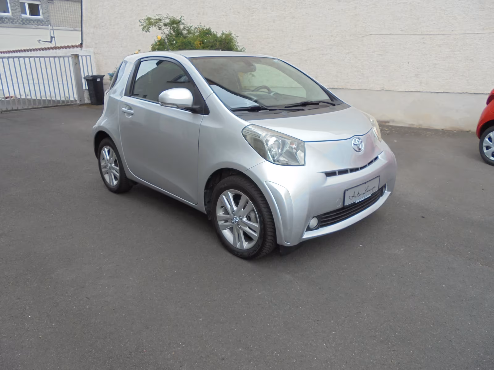 Toyota IQ + Automatik*PDC*Allwetter*Navi*Keyless*Klima