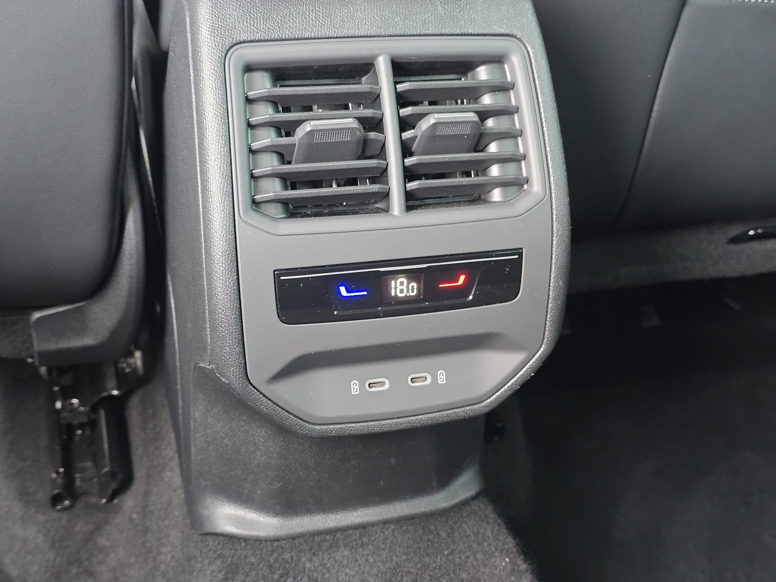 Fahrzeugabbildung CUPRA Formentor 1.5 TSIDSG ACC*DCC*LED*KAMERA*19"ALU