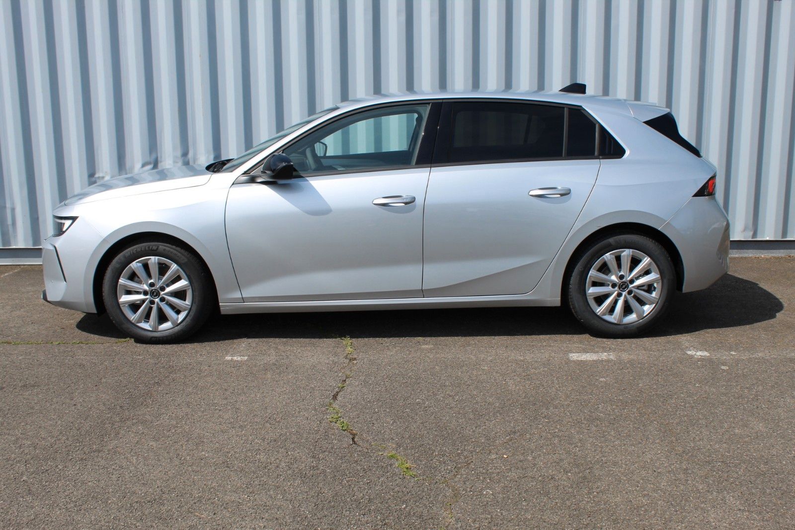 Fahrzeugabbildung Opel Astra L Lim*Edition*RFK*Klima*PDC*SHZ*LED