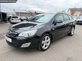 Opel Astra J Sports Tourer Edition_KlimAut_AHK_PDC_ - Opel Astra aus 2010: Sports Tourer