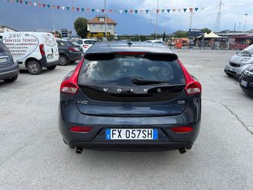 Volvo V40 - 4