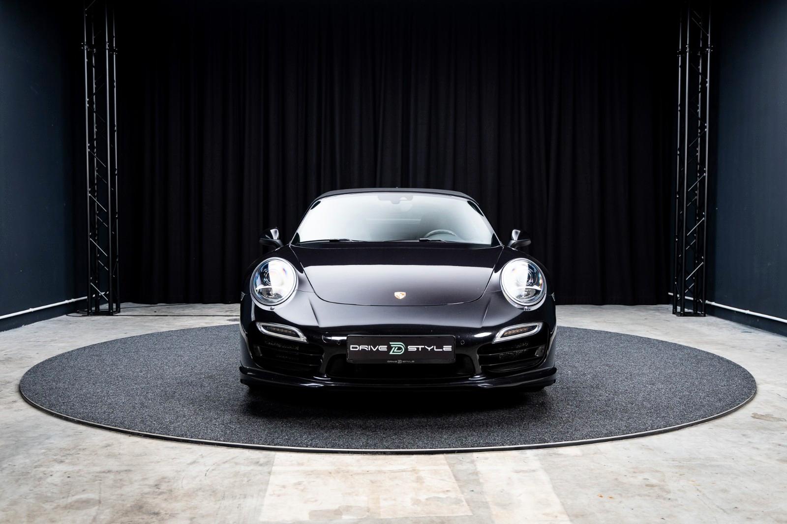 Porsche Turbo Cabrio + 2. Hand + Scheckheft + Approved