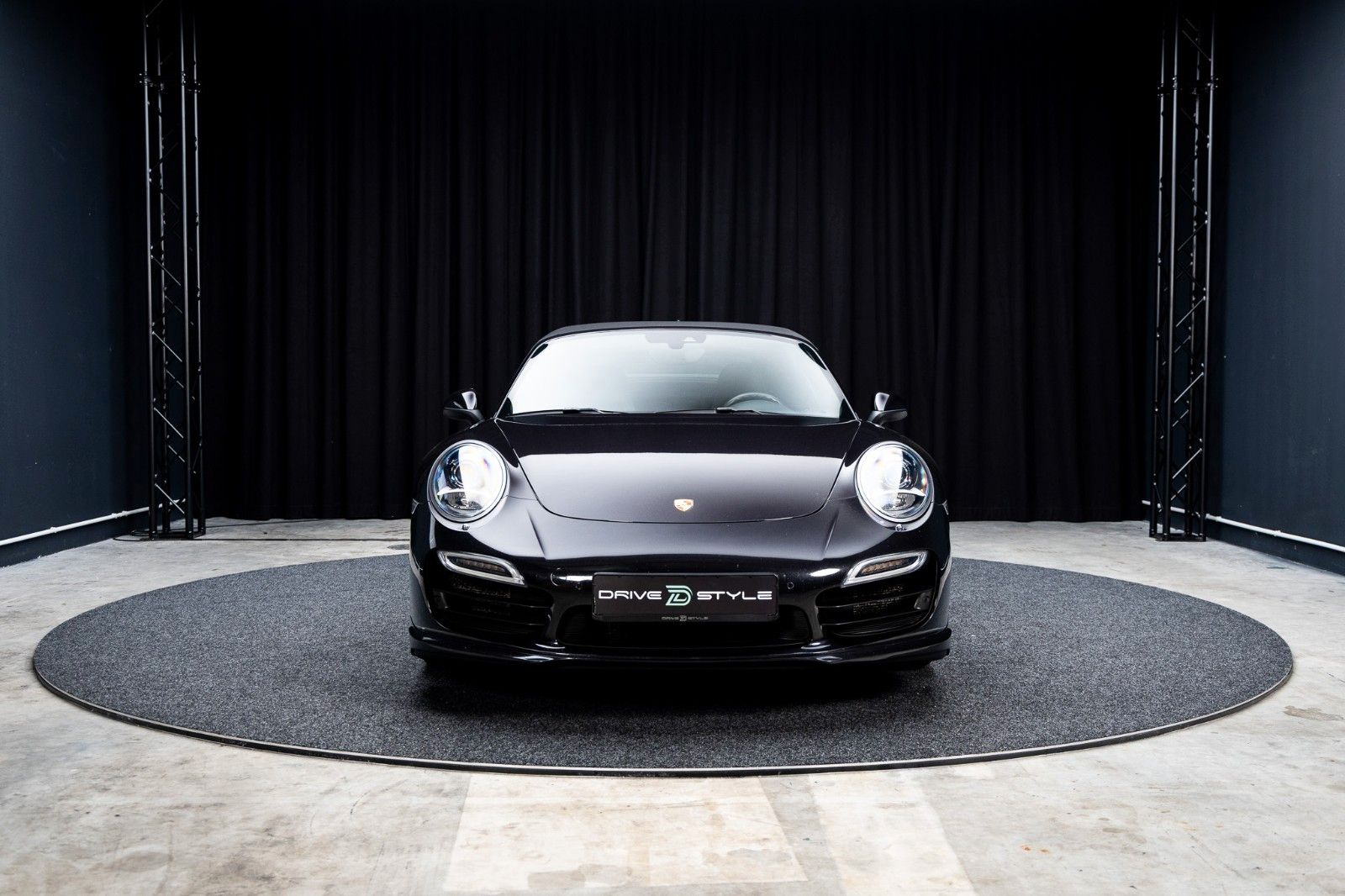 Fahrzeugabbildung Porsche Turbo Cabrio + 2. Hand + Scheckheft + Approved