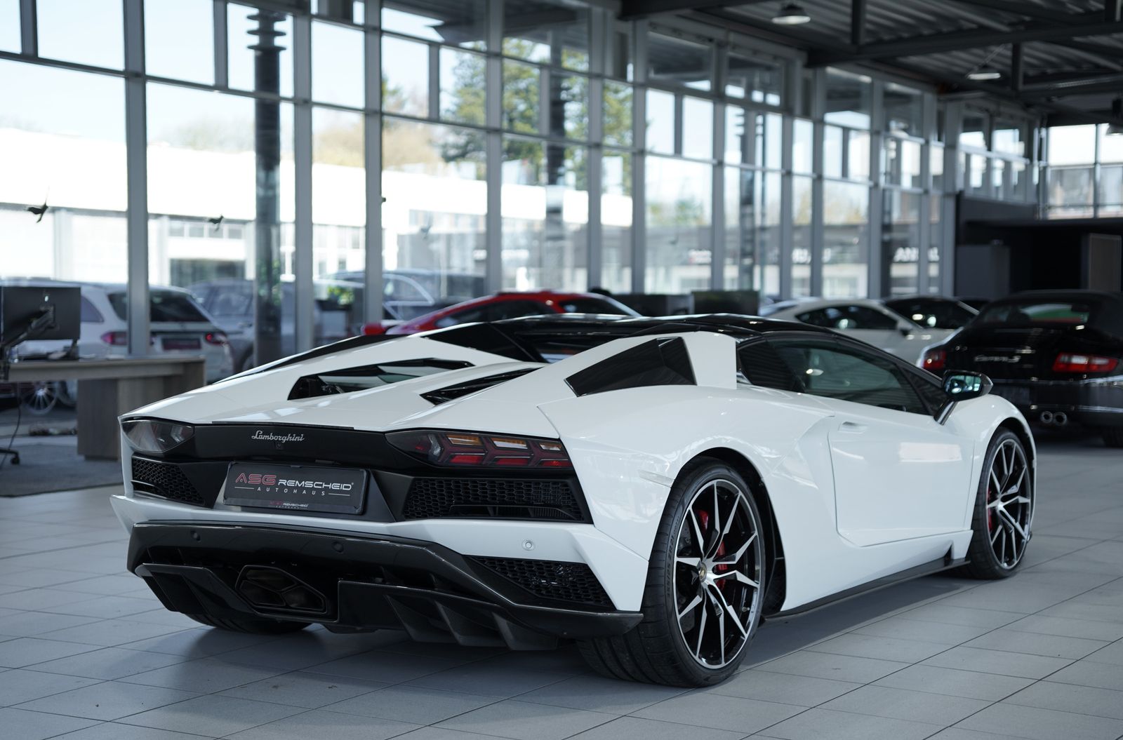 Lamborghini Aventador