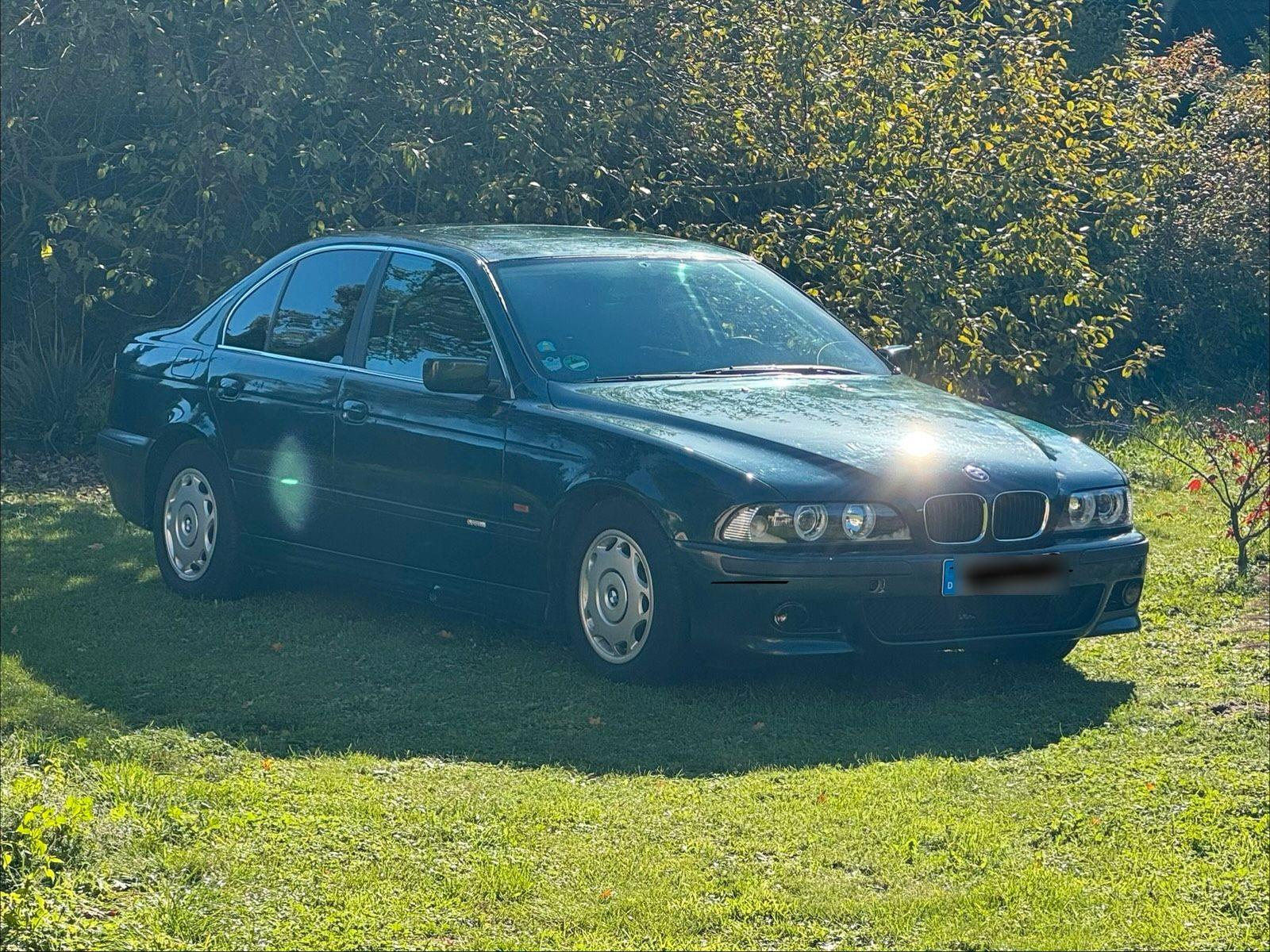 BMW 523