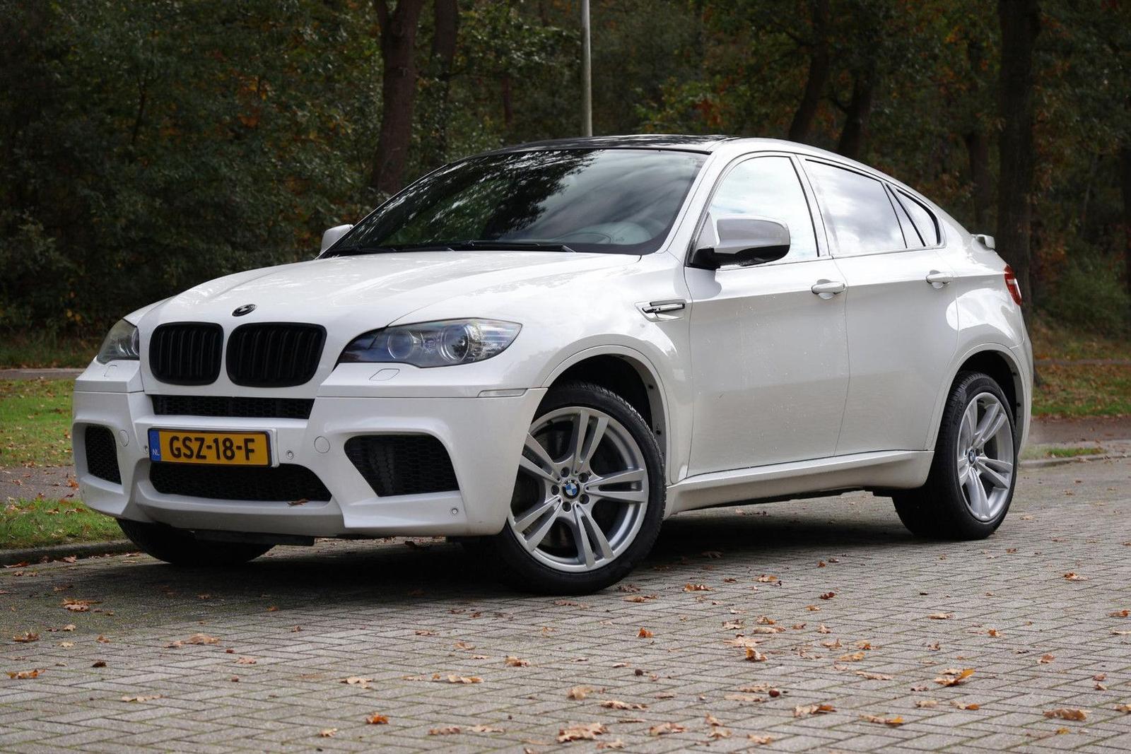 BMW X6 4.4i M Preis EU € 18.950,-. Export/handel, Gl