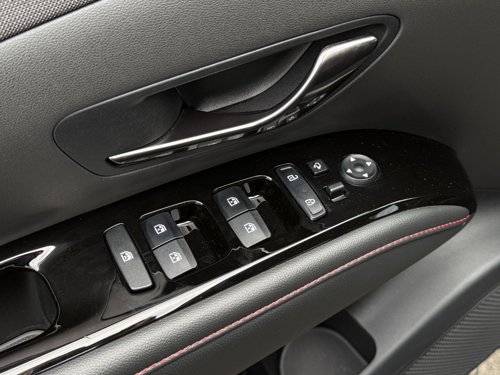 Fahrzeugabbildung Hyundai TUCSON N Line MHEV 4WD AHK 360° ACC