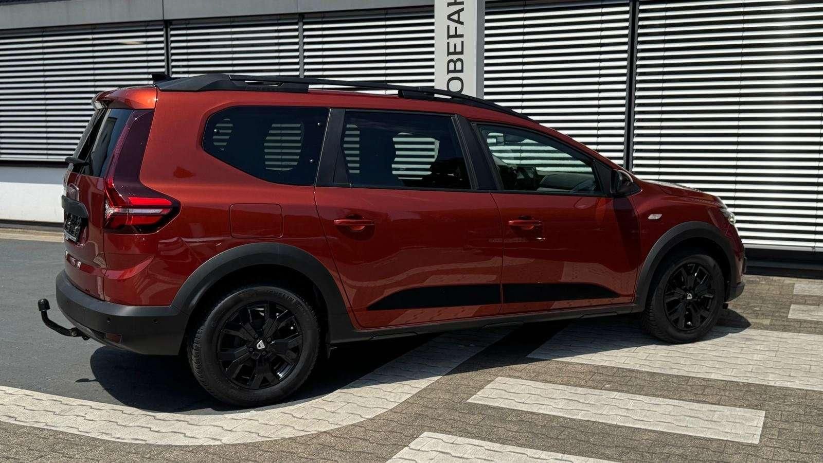 Fahrzeugabbildung Dacia Jogger Extreme+ TCe 110 7-Sitzer