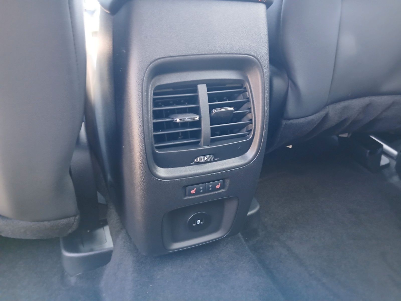 Fahrzeugabbildung Ford Kuga Hybrid ST-Line X