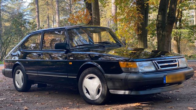 Saab 900 HP Turbo coupé