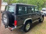 Toyota Land Cruiser GRJ76 VX 272 PS - Toyota Land Cruiser mit Benzin-Antrieb: Geländewagen