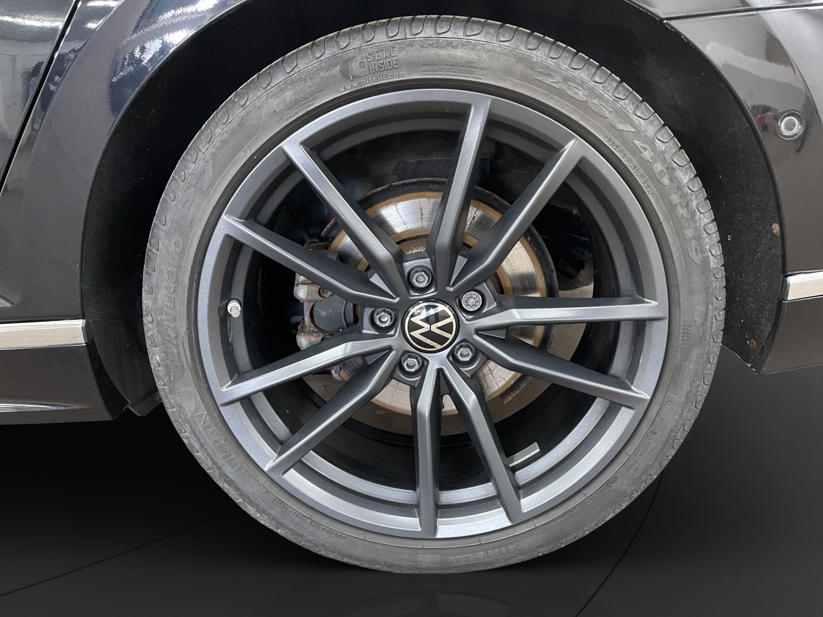 Volkswagen Passat Variant - Bild 12