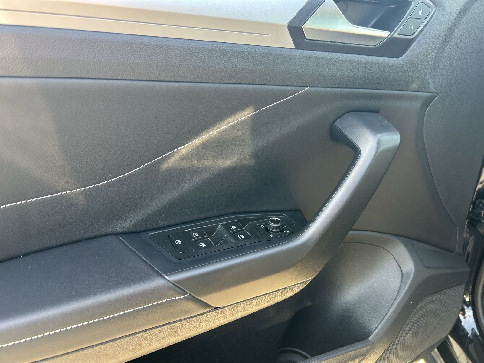 Volkswagen T-Roc - Bild 16