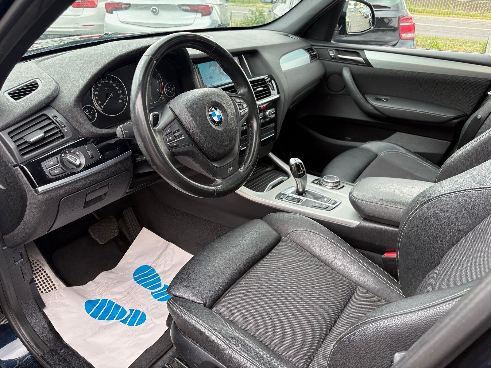 Fahrzeugabbildung BMW X3 xDrive20d Aut. M SPORTPAKET Navi Xenon Panor