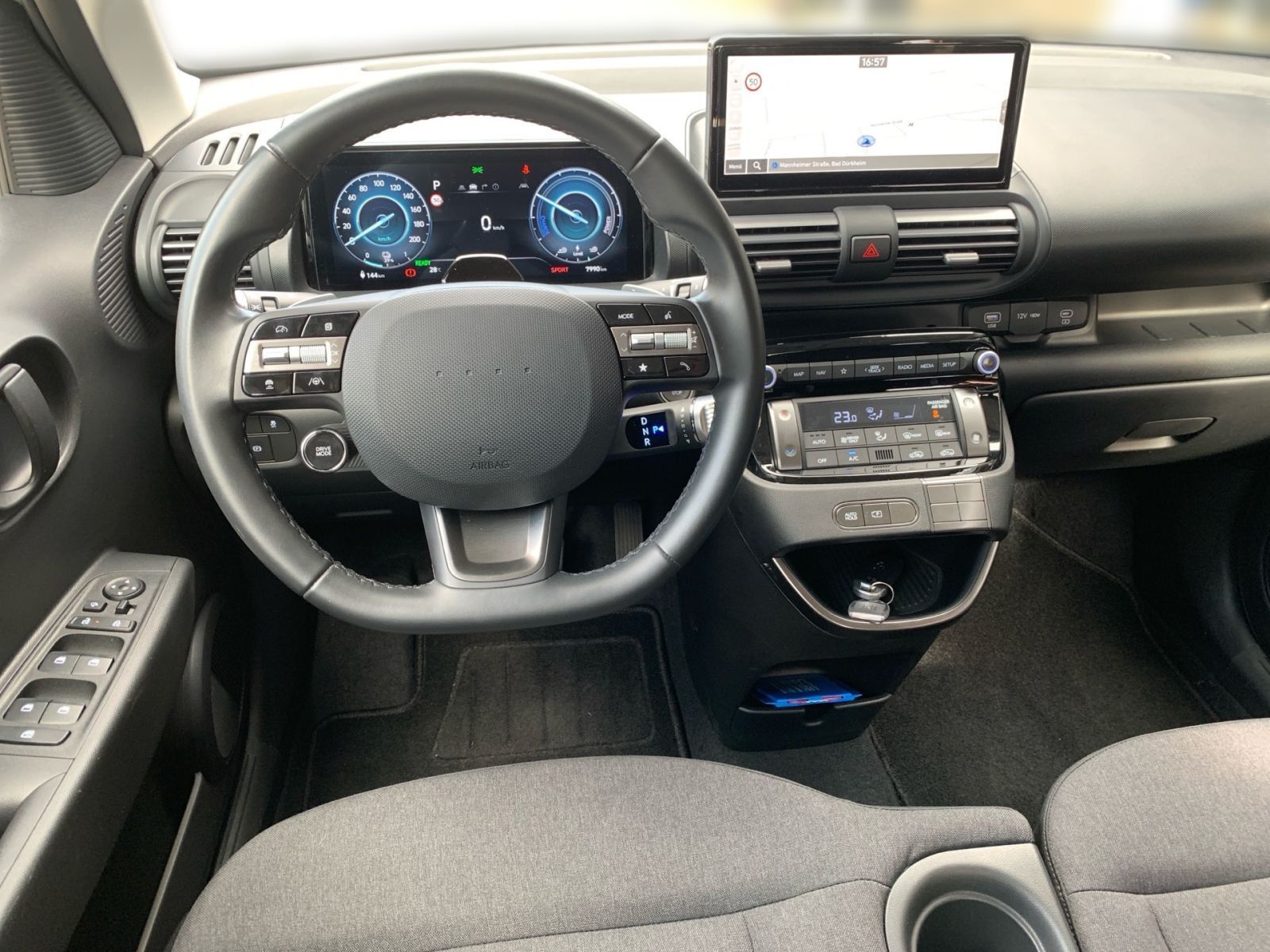 Fahrzeugabbildung Hyundai INSTER Select Elektro 49 kWh