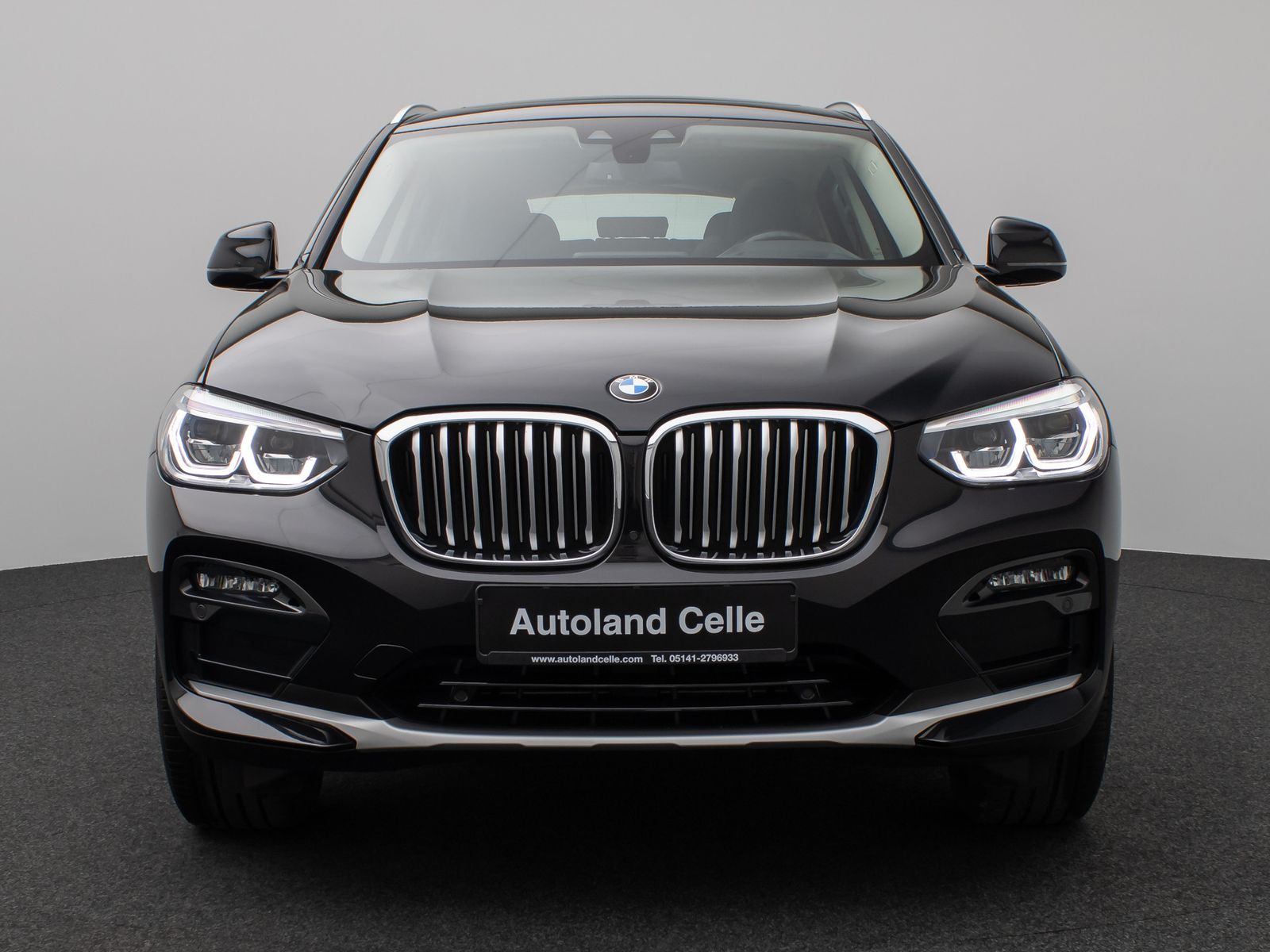 Fahrzeugabbildung BMW X4 xD30i xLine Panorama Kamera HUD DAB HiFi AHK