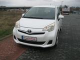 Toyota Verso-S Life - weiße Toyota Verso-S