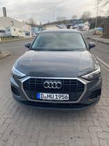 Audi Q3 2.0 TDI S tronic -aus  zweiter Hand top gepfl - : Zweite Hand