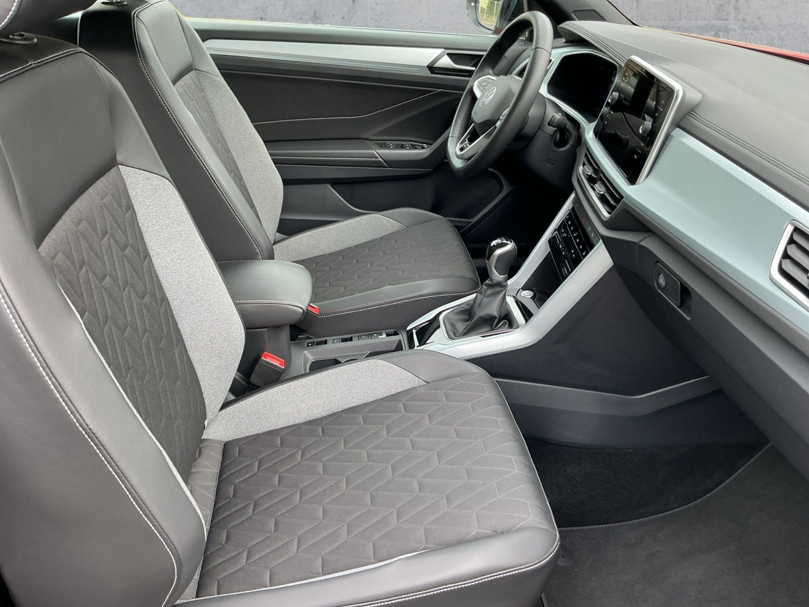 Volkswagen T-Roc - Bild 13