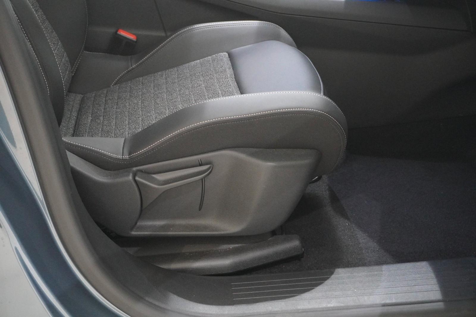 Peugeot 3008 Hybrid 145 ALLURE E-DSC NAVI/LED/360°/SPORT