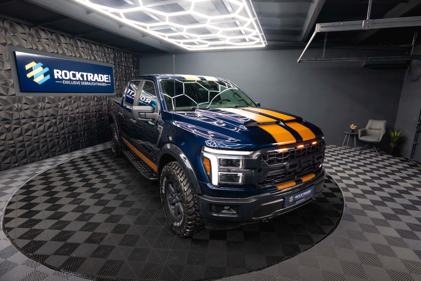 Fahrzeugabbildung Ford F150 5.0L V8 4x4 Offroad SuperCrew RAPTOR 19%