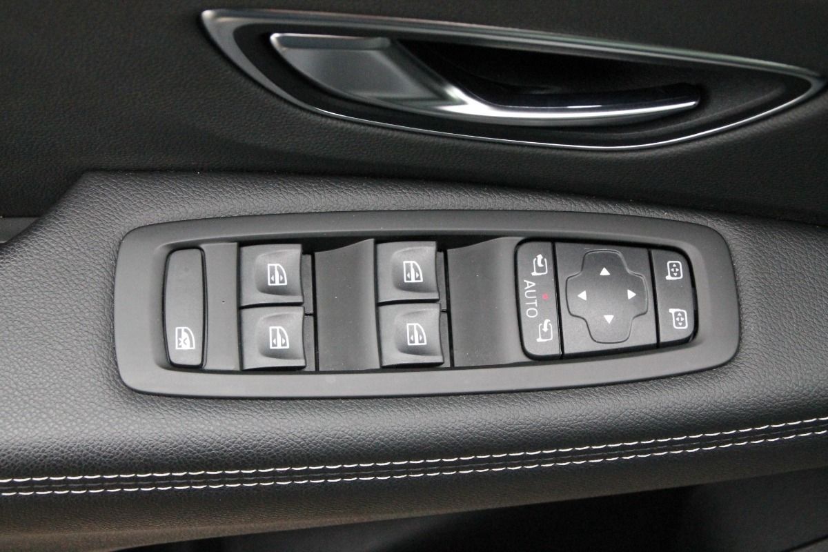 Fahrzeugabbildung Renault Grand Scenic INTENS TCe 160 EDC GPF