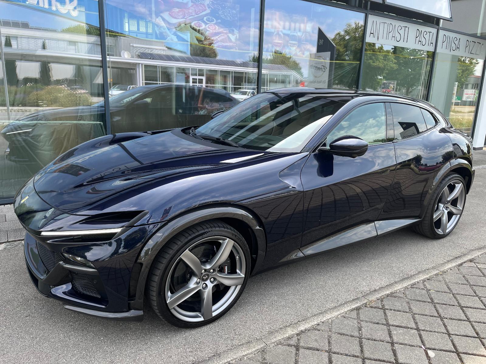 Ferrari Purosangue  CARBON  Panorama Lift Voll