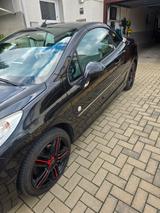Peugeot 207 CC Roland Garros 120 Roland Garros - gebrauchte Peugeot 207 aus dem Jahr 2012