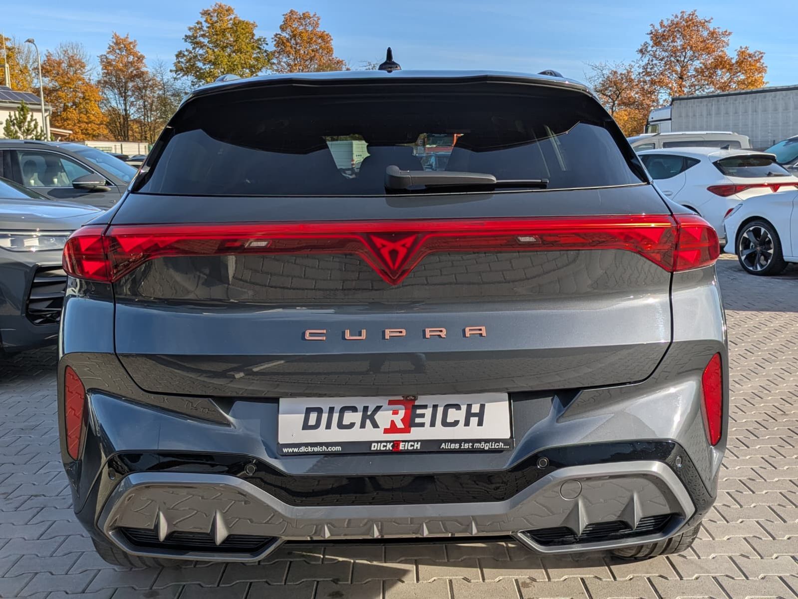 Fahrzeugabbildung CUPRA Terramar 2.0 TSI 4D VZ HUD*MATRIX*PANO*DCC*20"