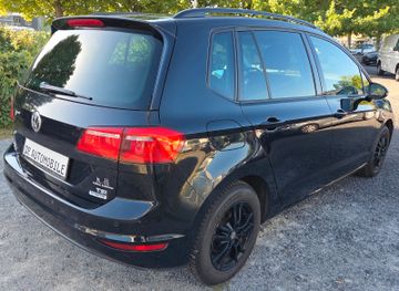 Volkswagen Golf - 6