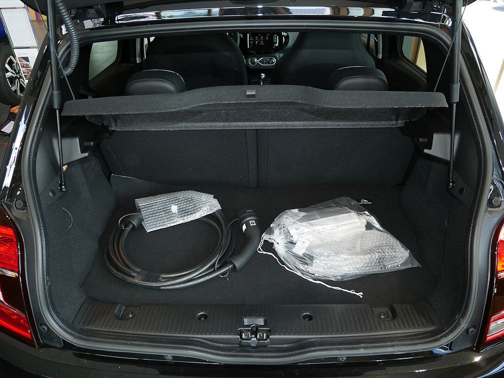 Fahrzeugabbildung Renault Twingo Electric Techno