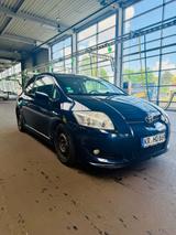 Toyota Auris 2.0 D-4D - - Toyota Auris in Krefeld
