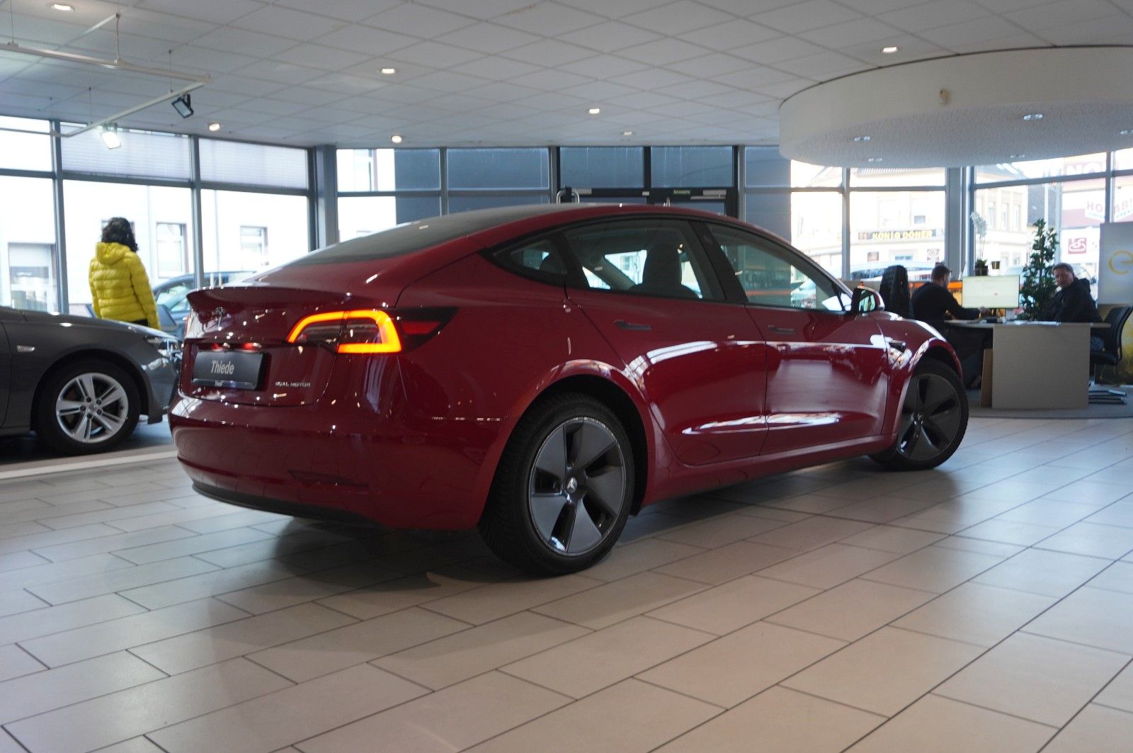 Fahrzeugabbildung Tesla Model 3 LONGRANGE DUAL-MOTOR NAVI/KAMERA/DAB/AMD