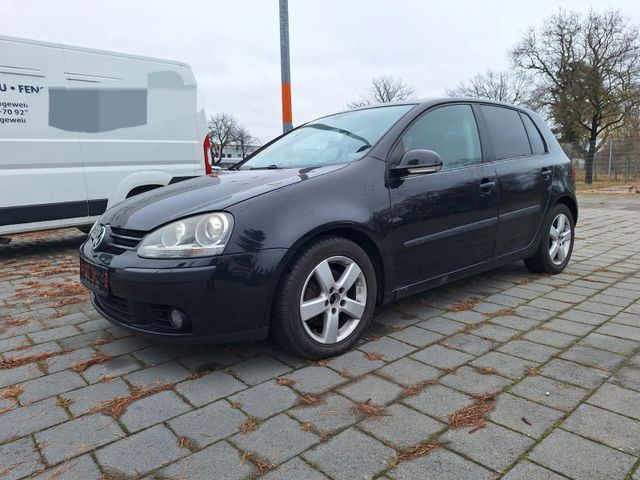 Volkswagen Golf 2.0 FSI Comfortline Automatik