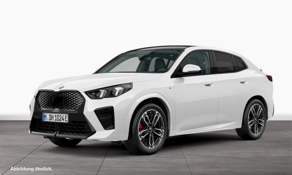 BMW iX2 — hlavná fotografia