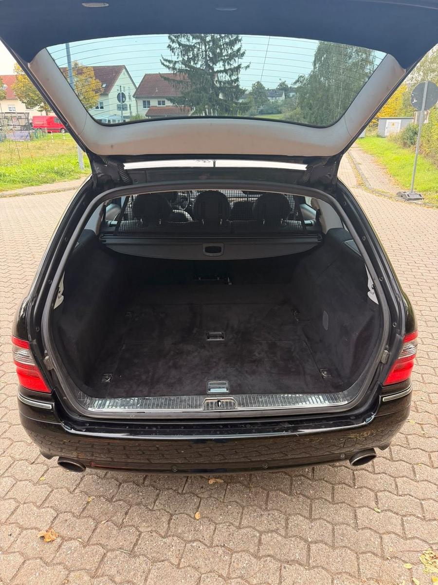 Mercedes-Benz E320 2006 — photo 11