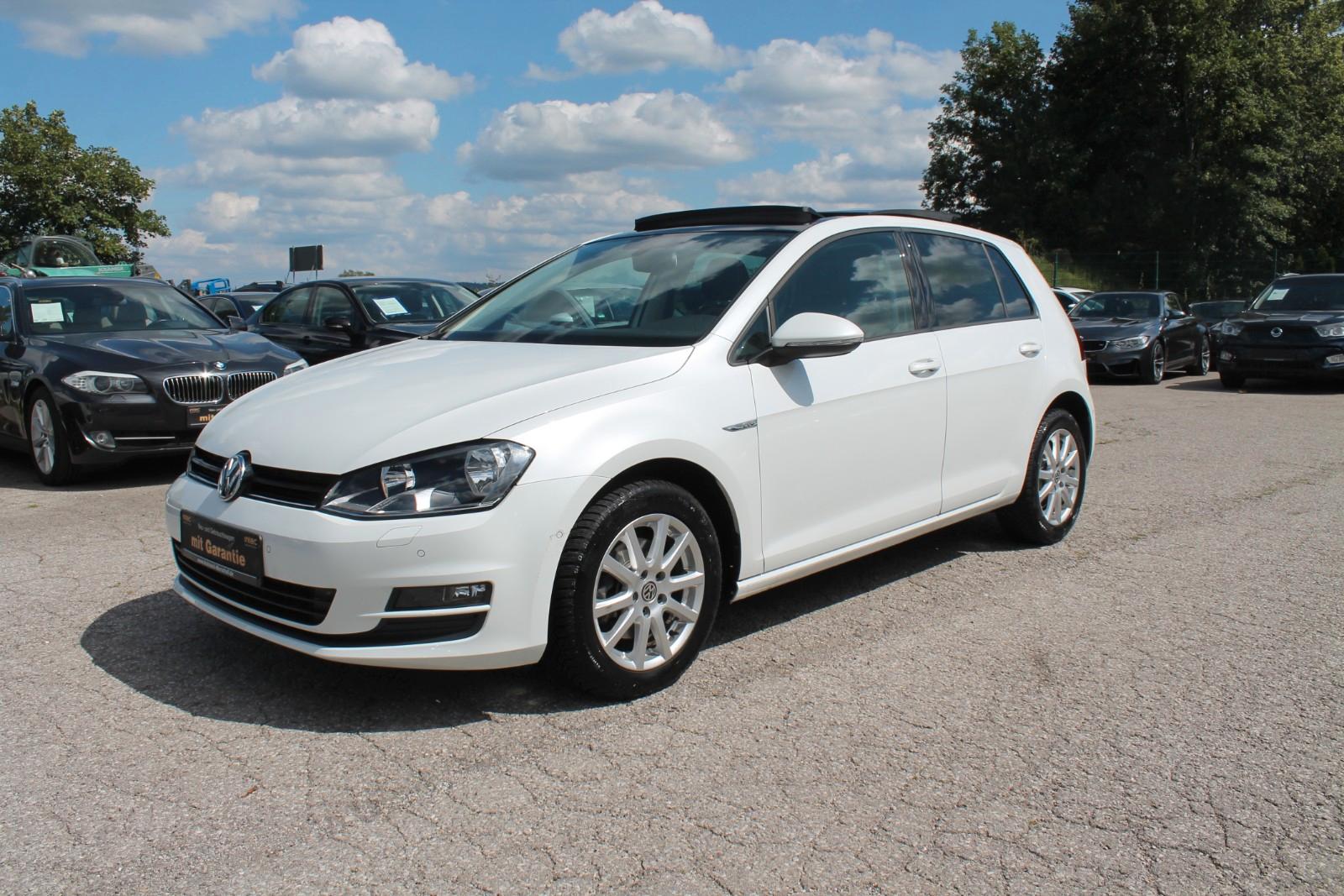 Volkswagen Golf 1,2 TSI 110PS Cup BMT KLIMATR PANORAMA NAVI
