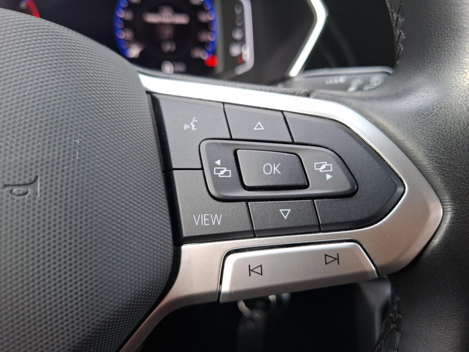 Volkswagen T-Cross TSI Active Navi AID ACC SHZ Park-Assist 
