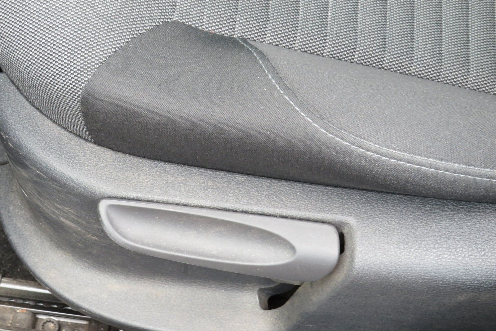 Fahrzeugabbildung Volkswagen Polo V Comfortline KLIMA RADIO SCHECKHEFT