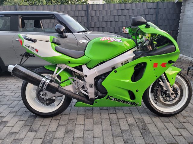 Kawasaki ZX7R