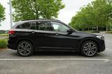 BMW X1 xDrive20d Sport Line 8xBereift M-Felgen  - BMW: Schwarz, Felgen
