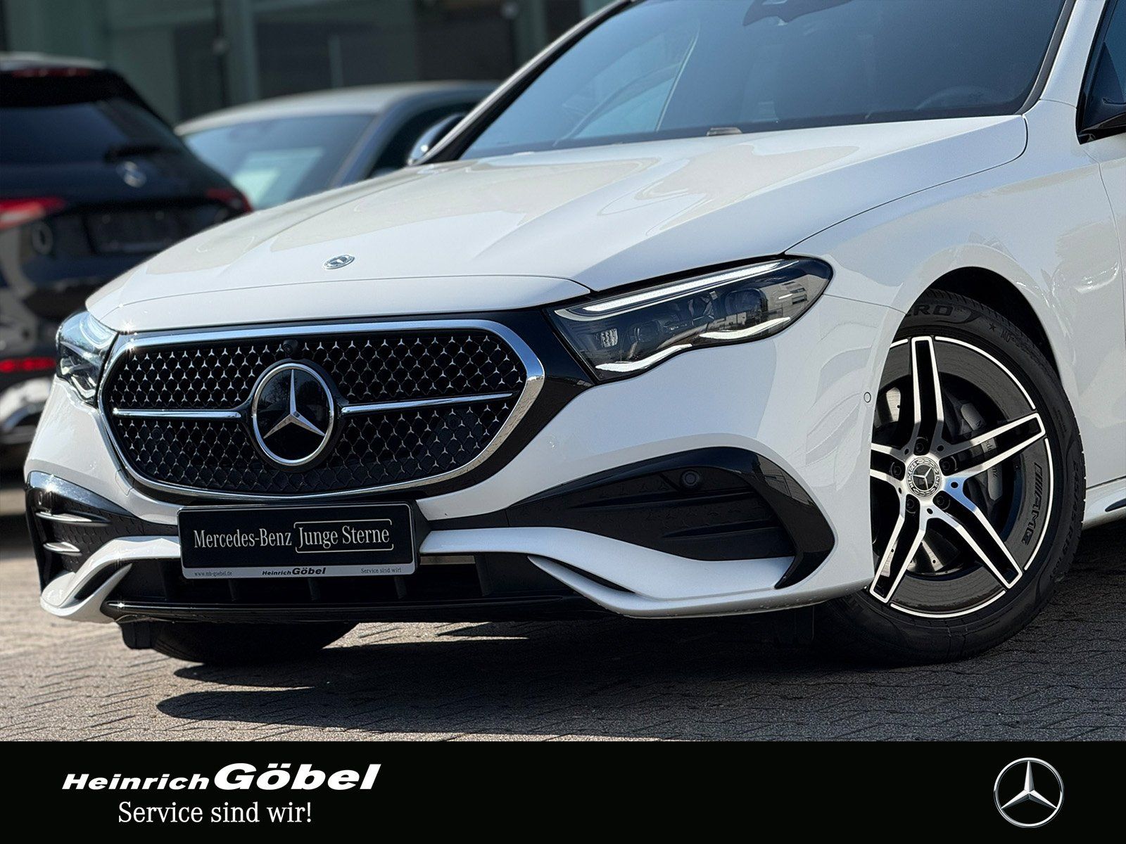 Fahrzeugabbildung Mercedes-Benz E 220 d T AMG*AHK*PANO*BURMESTER*DISTRONIC*TOTWI