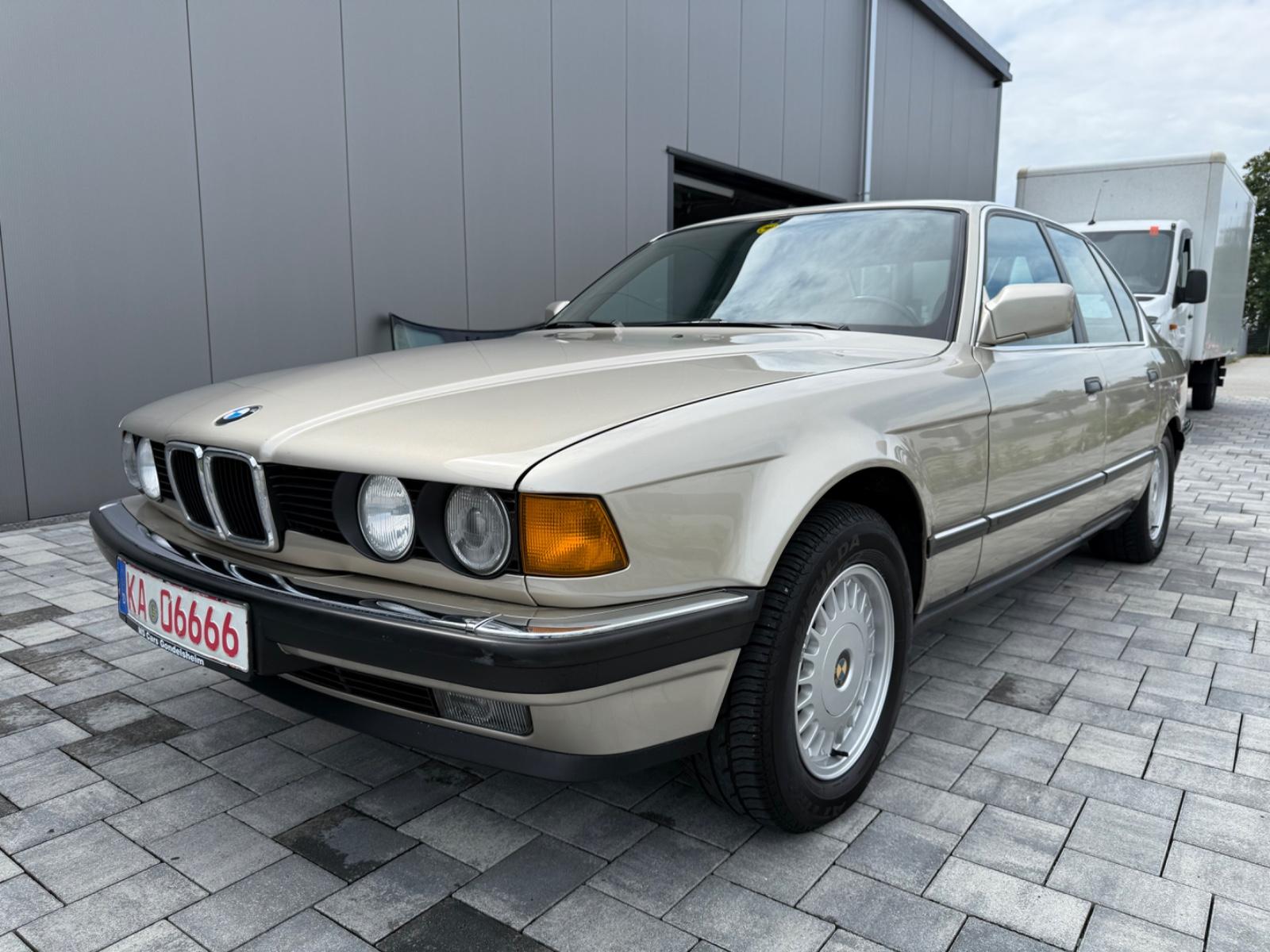 BMW 730M E32 Klima/ FH/SD